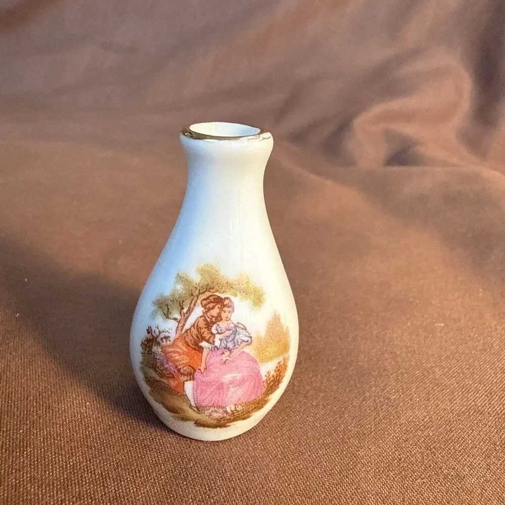 Limoges France White 1 3/4”H Vase Gold Accents Scene with Courting Couple